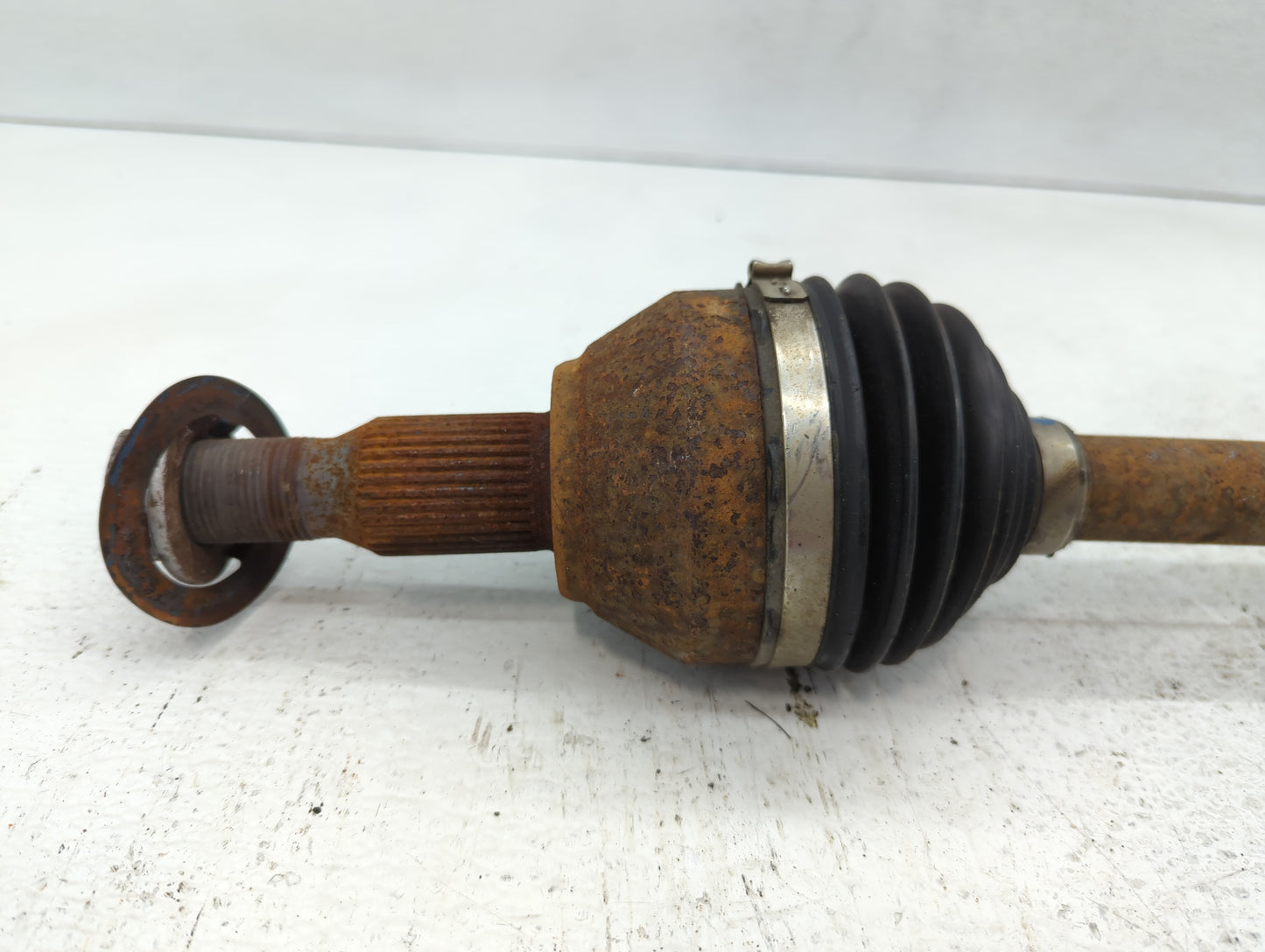 2015-2017 Dodge Charger Axle Shaft Front Driver Cv C/v - Oemusedautoparts1.com