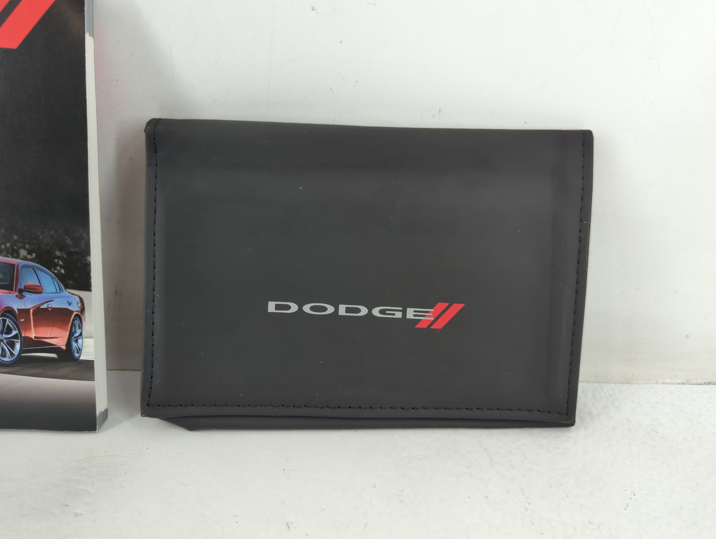 2017 Dodge Charger Owners Manual Book Guide P/N:17D481-926-AA OEM Used Auto Parts - Oemusedautoparts1.com
