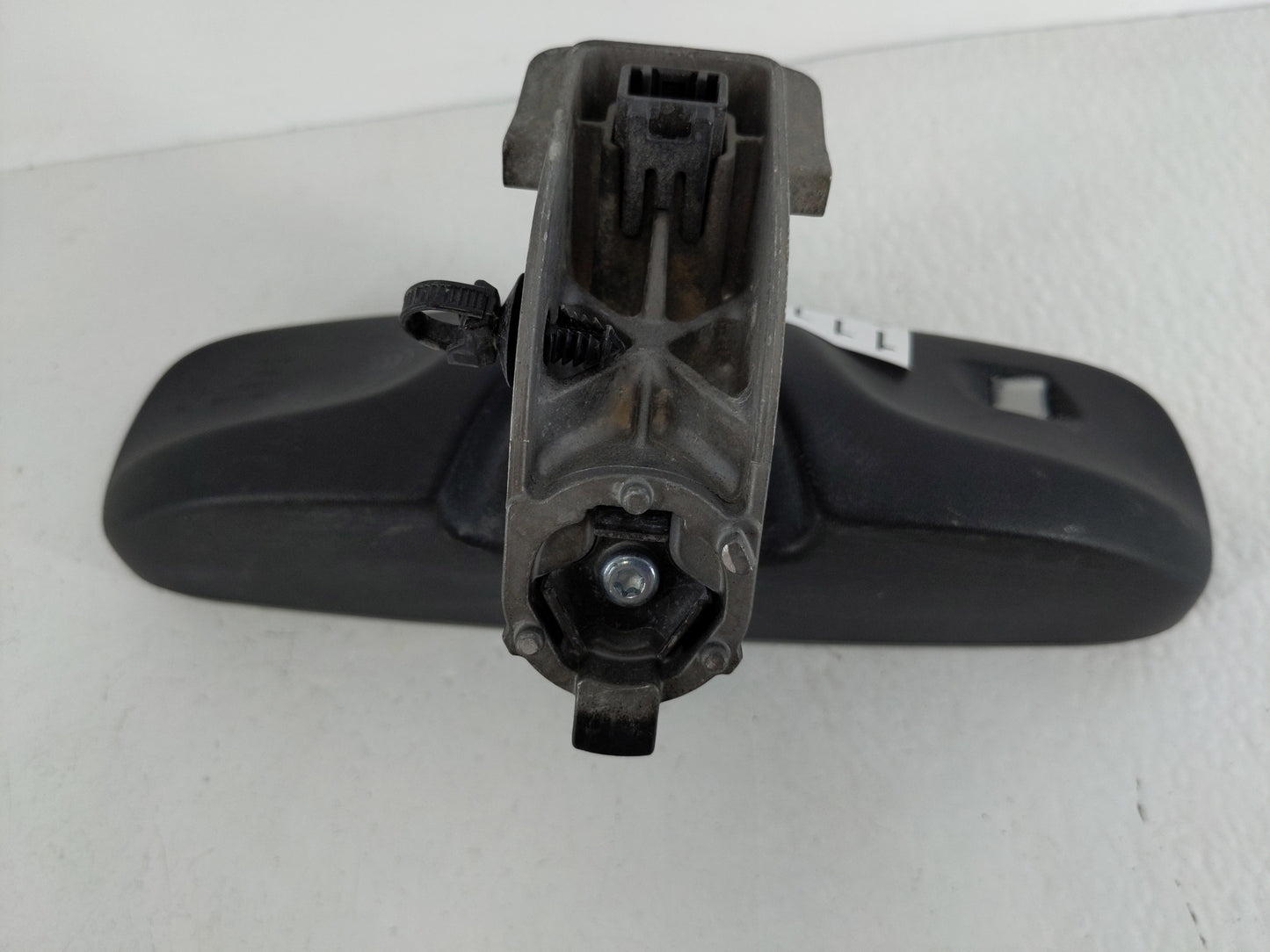 2017-2018 Dodge Durango Interior Rear View Mirror Replacement OEM P/N:E11048417 Fits Fits 2017 2018 OEM Used Auto Parts - Oe