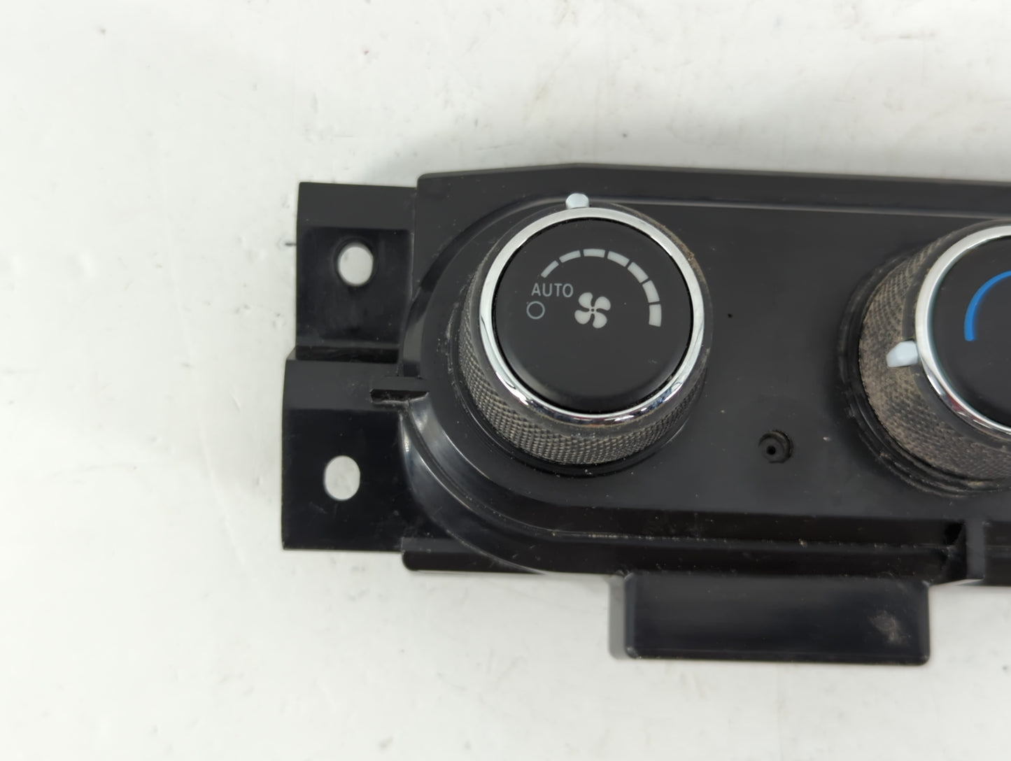 2016-2017 Dodge Durango Climate Control Module Temperature AC/Heater Replacement P/N:68330873AA Fits Fits 2016 2017 OEM Used