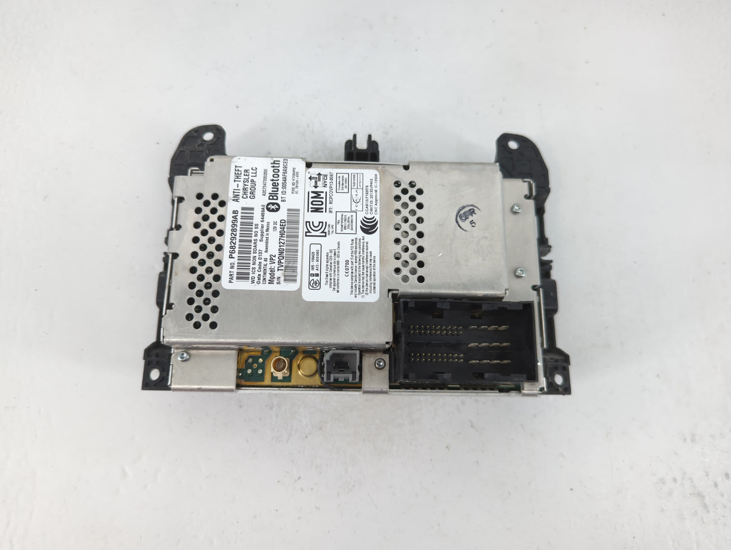 2017 Dodge Durango Radio AM FM Cd Player Receiver Replacement P/N:P68292899AB Fits OEM Used Auto Parts - Oemusedautoparts1.c