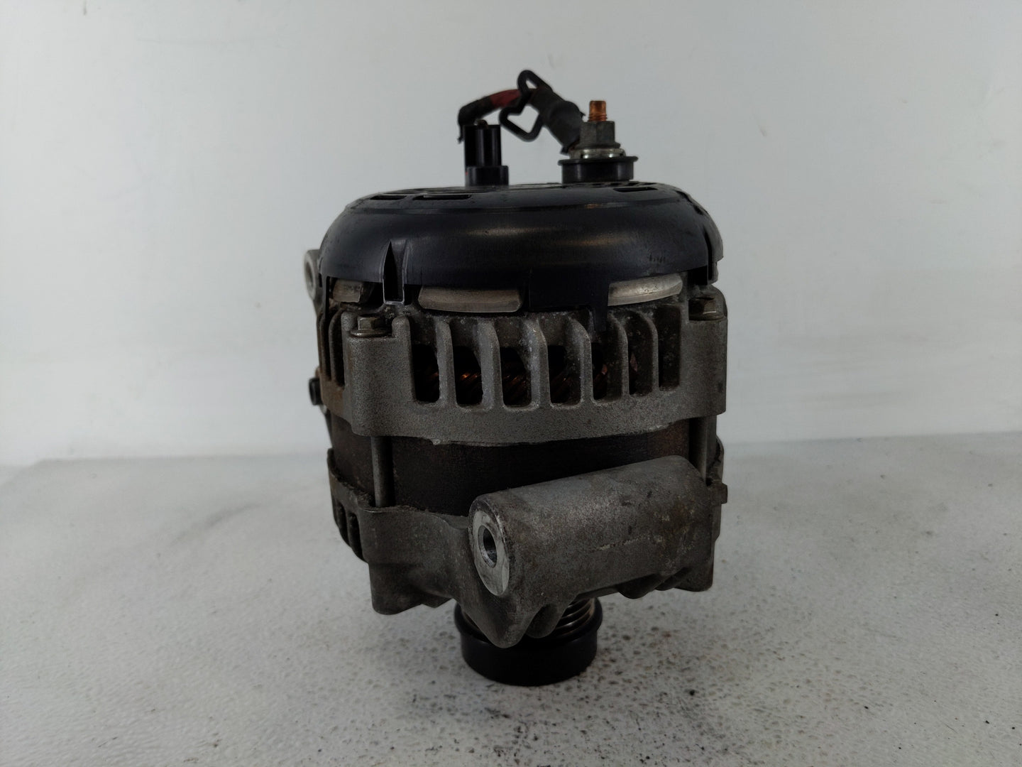 2017 Dodge Durango Alternator Replacement Generator Charging Assembly Engine OEM P/N:MX421000-7200 P56029789AA Fits OEM Used