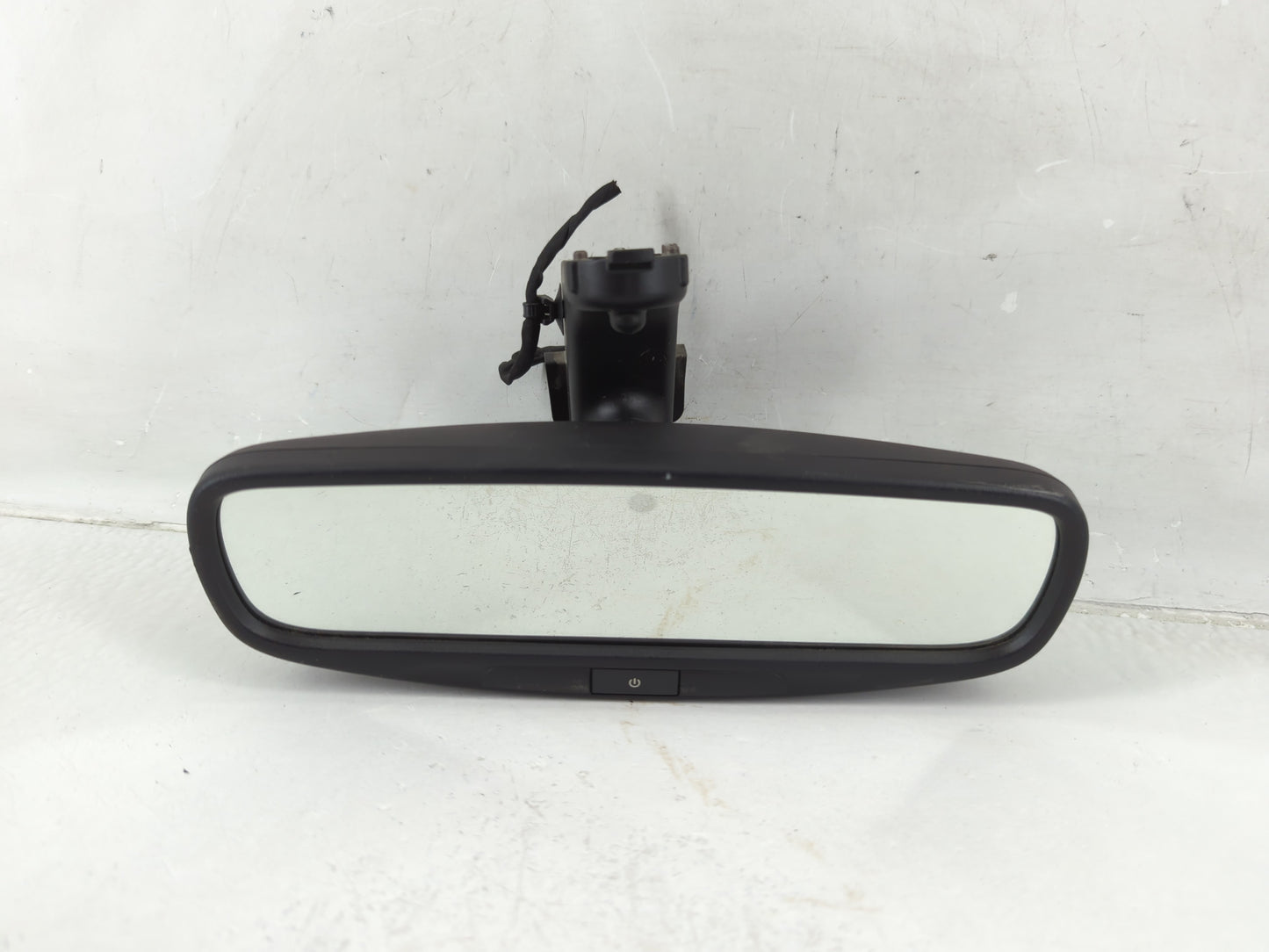 2017-2018 Dodge Durango Interior Rear View Mirror Replacement OEM P/N:IE11048417 Fits Fits 2017 2018 OEM Used Auto Parts - O