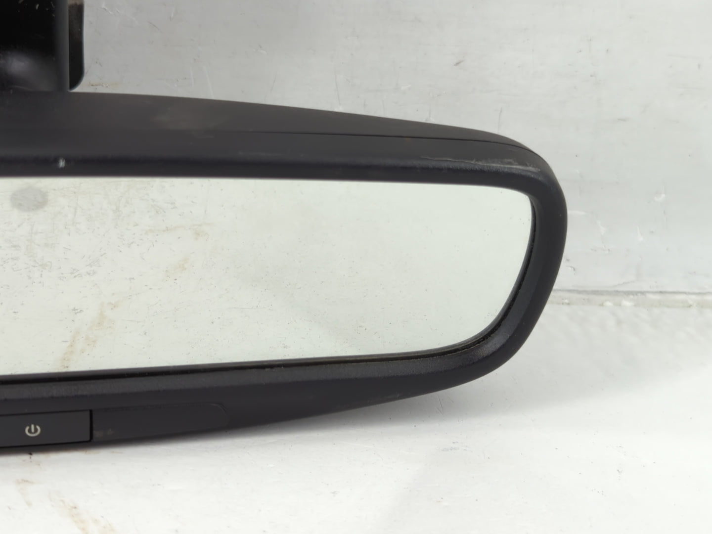 2017-2018 Dodge Durango Interior Rear View Mirror Replacement OEM P/N:IE11048417 Fits Fits 2017 2018 OEM Used Auto Parts - O