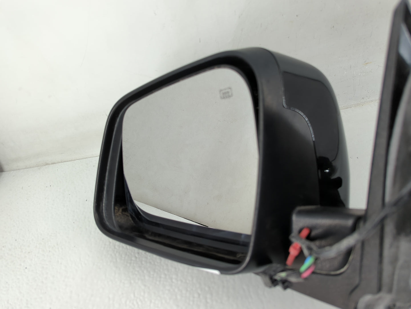 2011-2022 Dodge Durango Driver Side View Mirror - Left Door Mirror OEM Used - Oemusedautoparts1.com