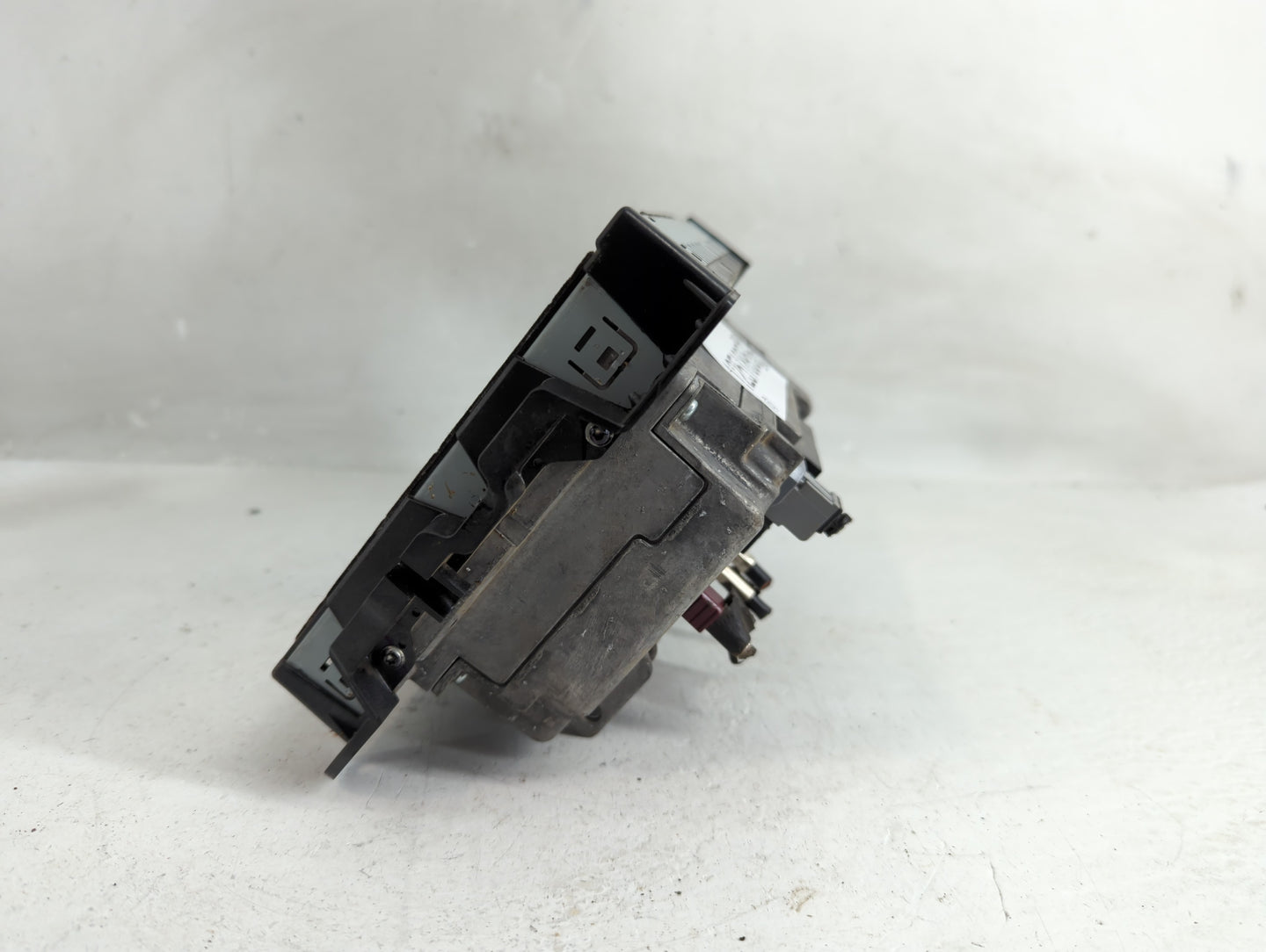 2017 Dodge Durango Radio AM FM Cd Player Receiver Replacement P/N:68270670AE Fits OEM Used Auto Parts - Oemusedautoparts1.co