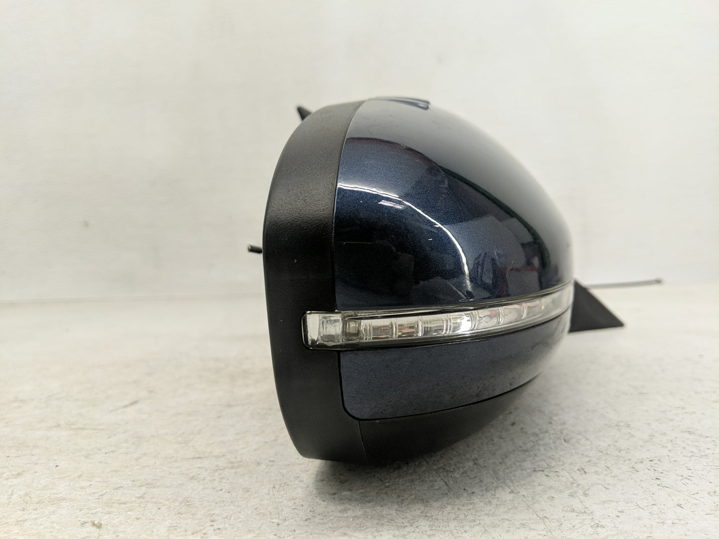 2016-2017 Dodge Durango Passenger Side View Mirror - Right Door Mirror OEM Used - Oemusedautoparts1.com