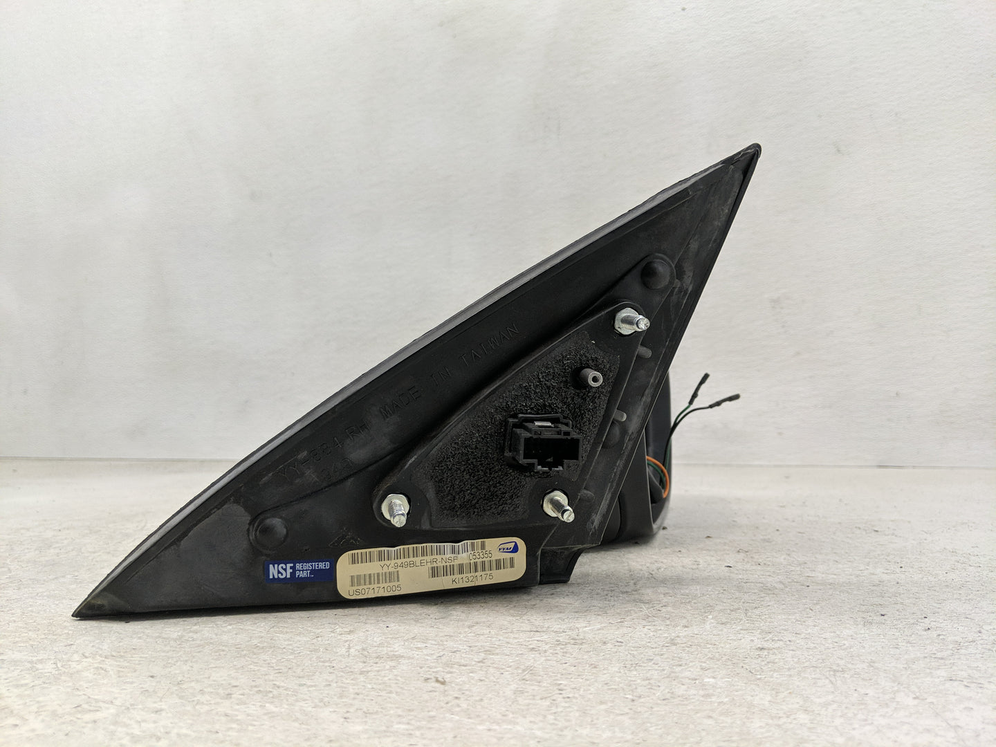 2016-2017 Dodge Durango Passenger Side View Mirror - Right Door Mirror OEM Used - Oemusedautoparts1.com