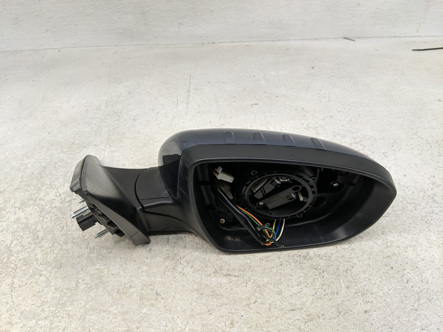 2016-2017 Dodge Durango Passenger Side View Mirror - Right Door Mirror OEM Used - Oemusedautoparts1.com