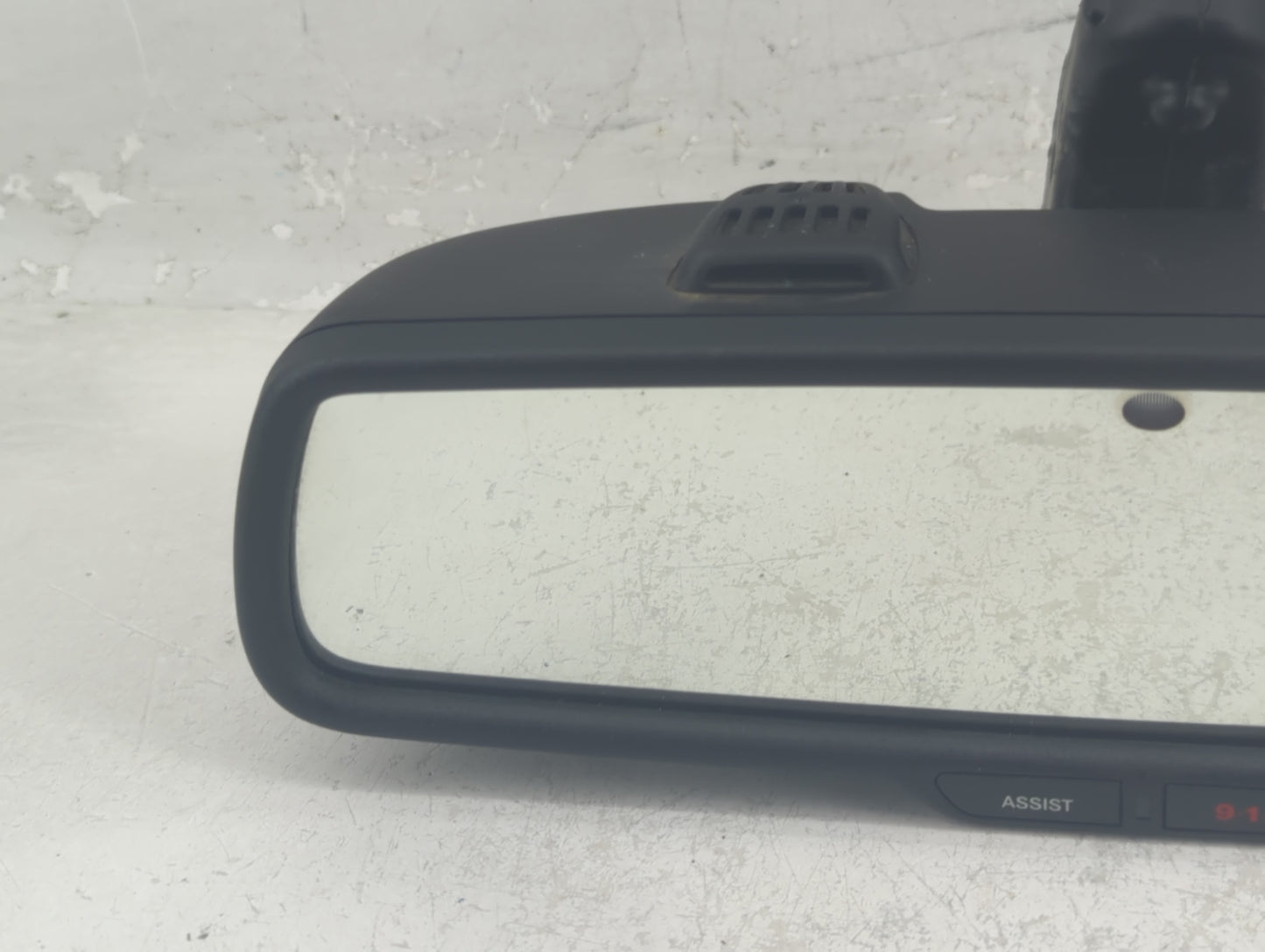 2017-2018 Dodge Durango Interior Rear View Mirror Replacement OEM P/N:E11028005 Fits Fits 2017 2018 OEM Used Auto Parts - Oe