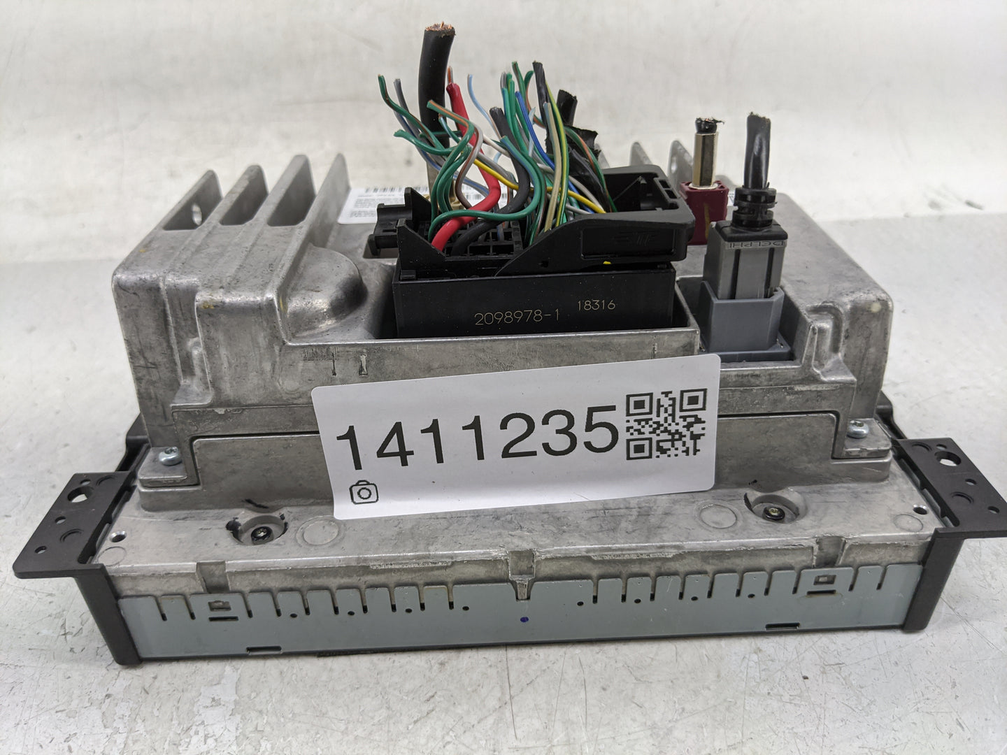 2017 Dodge Durango Radio AM FM Cd Player Receiver Replacement P/N:6434C-BE2801 Fits OEM Used Auto Parts - Oemusedautoparts1.