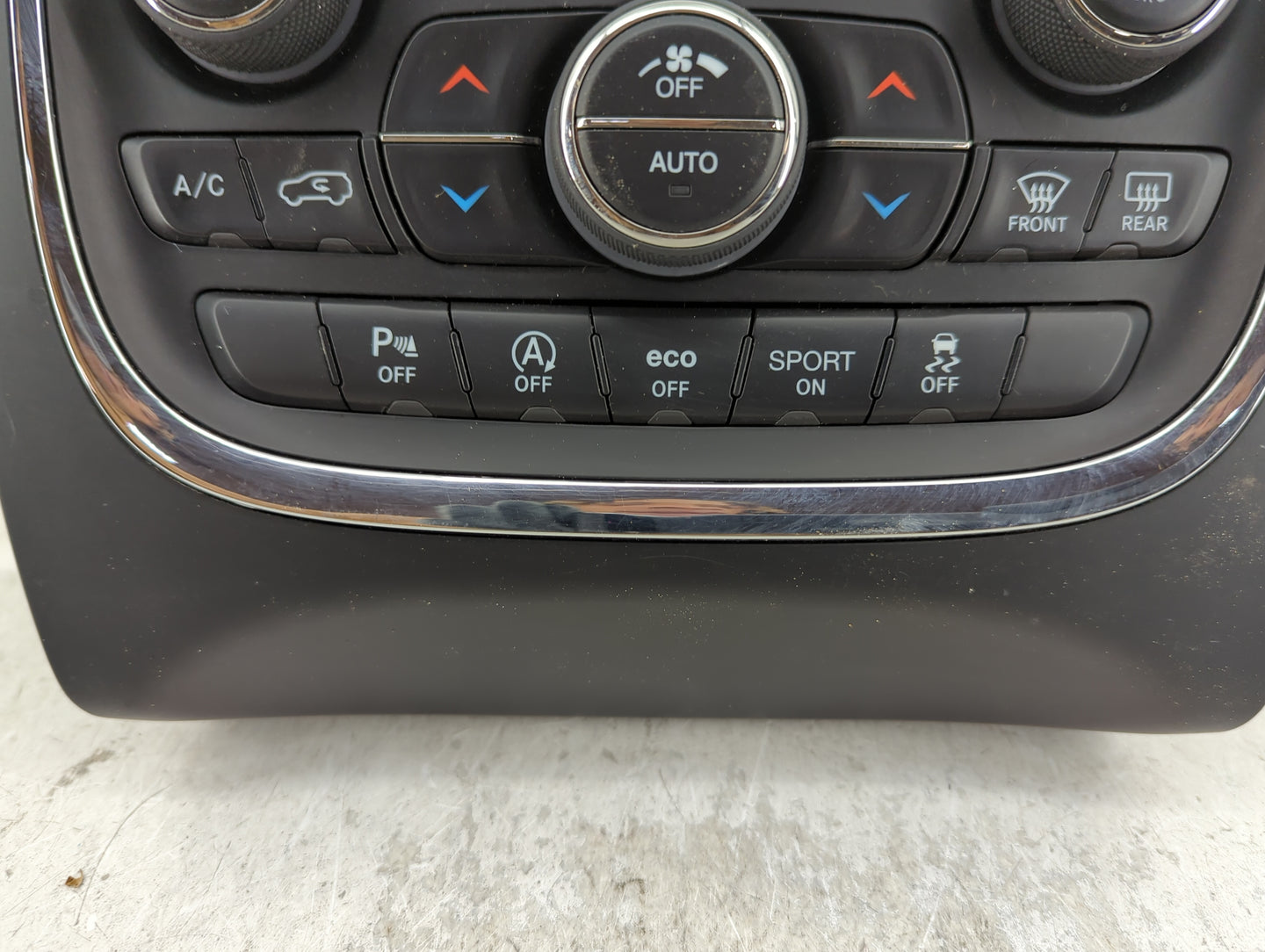 2016-2017 Dodge Durango Climate Control Module Temperature AC/Heater Replacement P/N:68253735AH Fits Fits 2016 2017 OEM Used