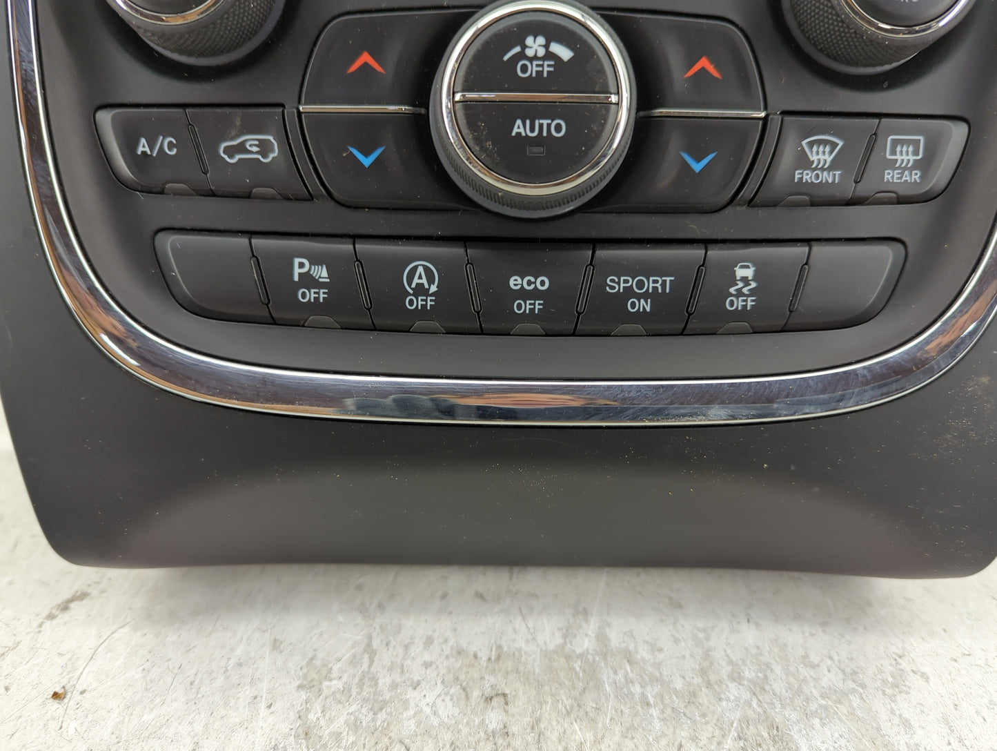 2016-2017 Dodge Durango Climate Control Module Temperature AC/Heater Replacement P/N:68253735AH Fits Fits 2016 2017 OEM Used