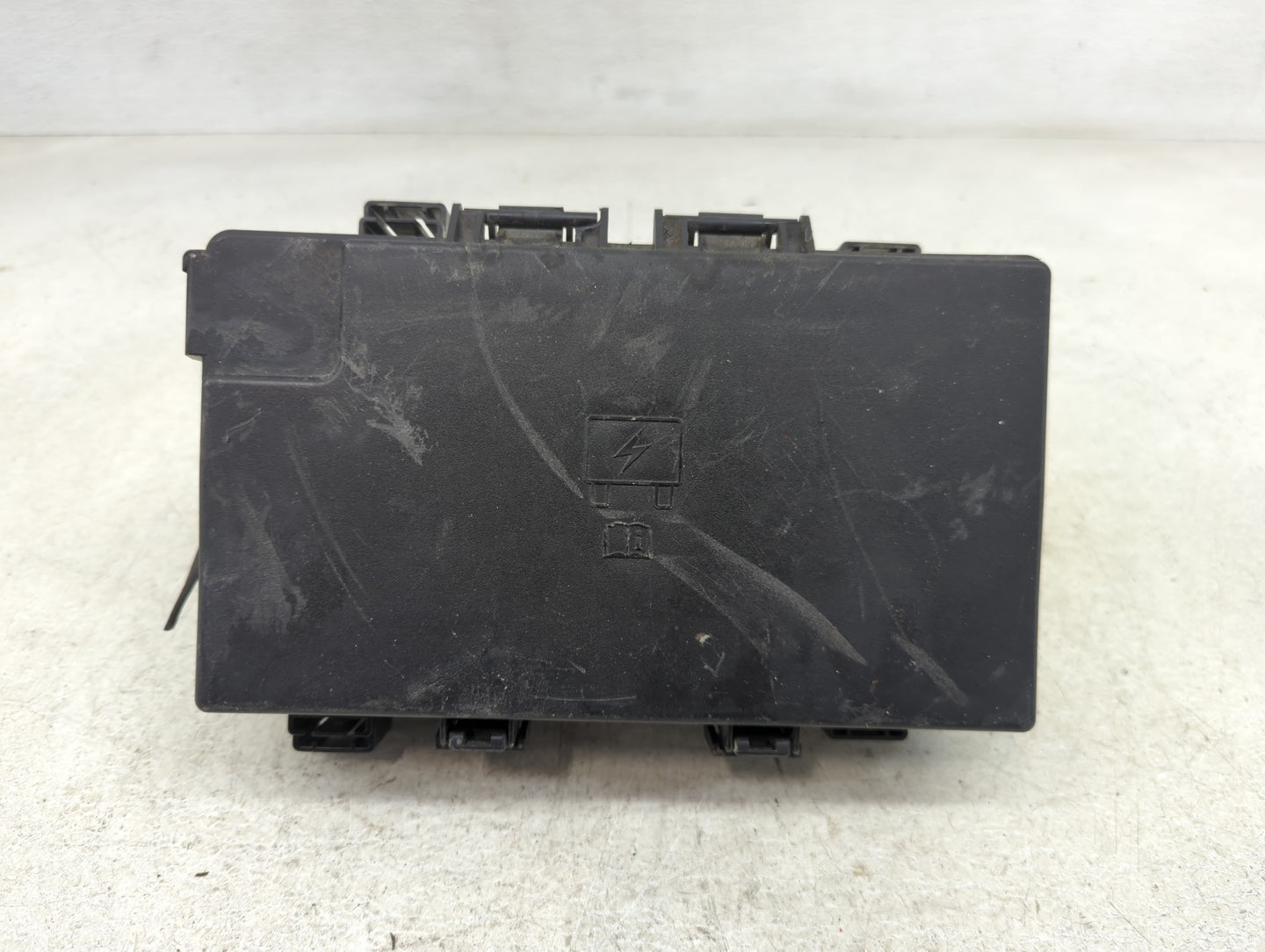 2017 Dodge Durango Fusebox Fuse Box Panel Relay Module P/N:7140-1980-30 Fits OEM Used Auto Parts - Oemusedautoparts1.com
