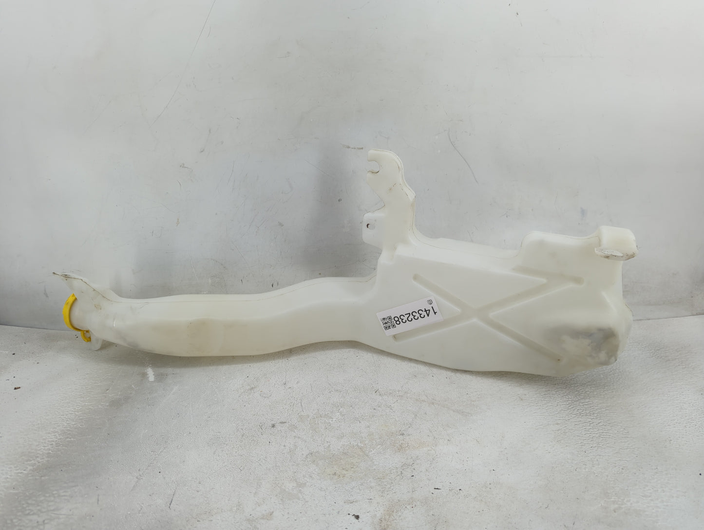 2011-2022 Dodge Durango Windshield Washer Fluid Reservoir Bottle Oem - Oemusedautoparts1.com