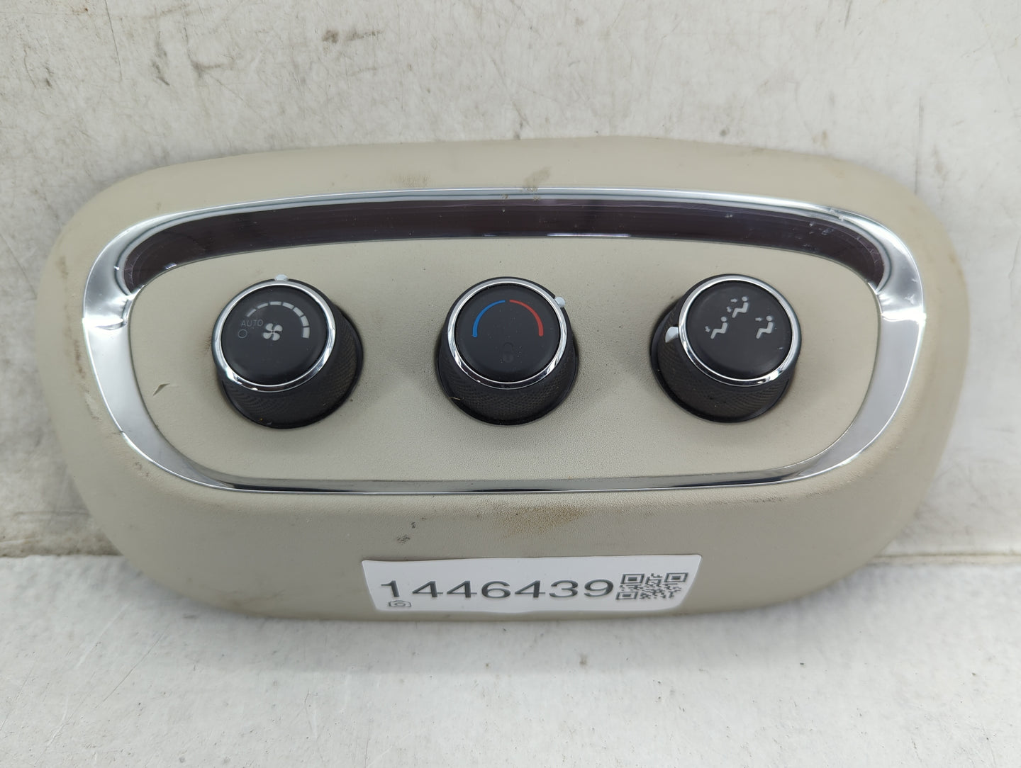 2017 Dodge Durango Climate Control Module Temperature AC/Heater Replacement P/N:68330873AA Fits OEM Used Auto Parts - Oemuse