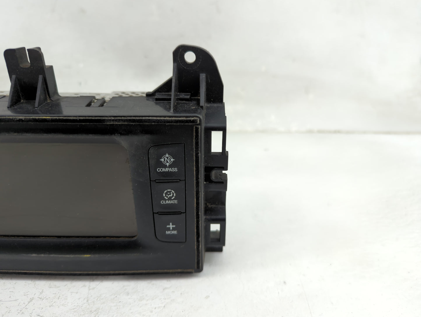 2017 Dodge Durango Radio AM FM Cd Player Receiver Replacement P/N:P68292899AD Y70VP2, 7812H-VP2 Fits OEM Used Auto Parts - O