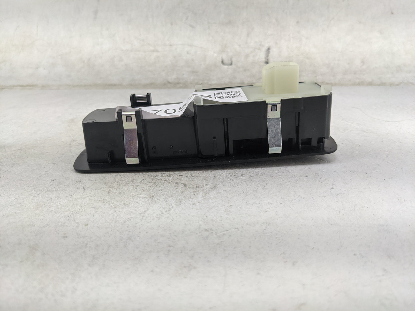 2017 Dodge Durango Passenger Right Power Window Switch - Oemusedautoparts1.com