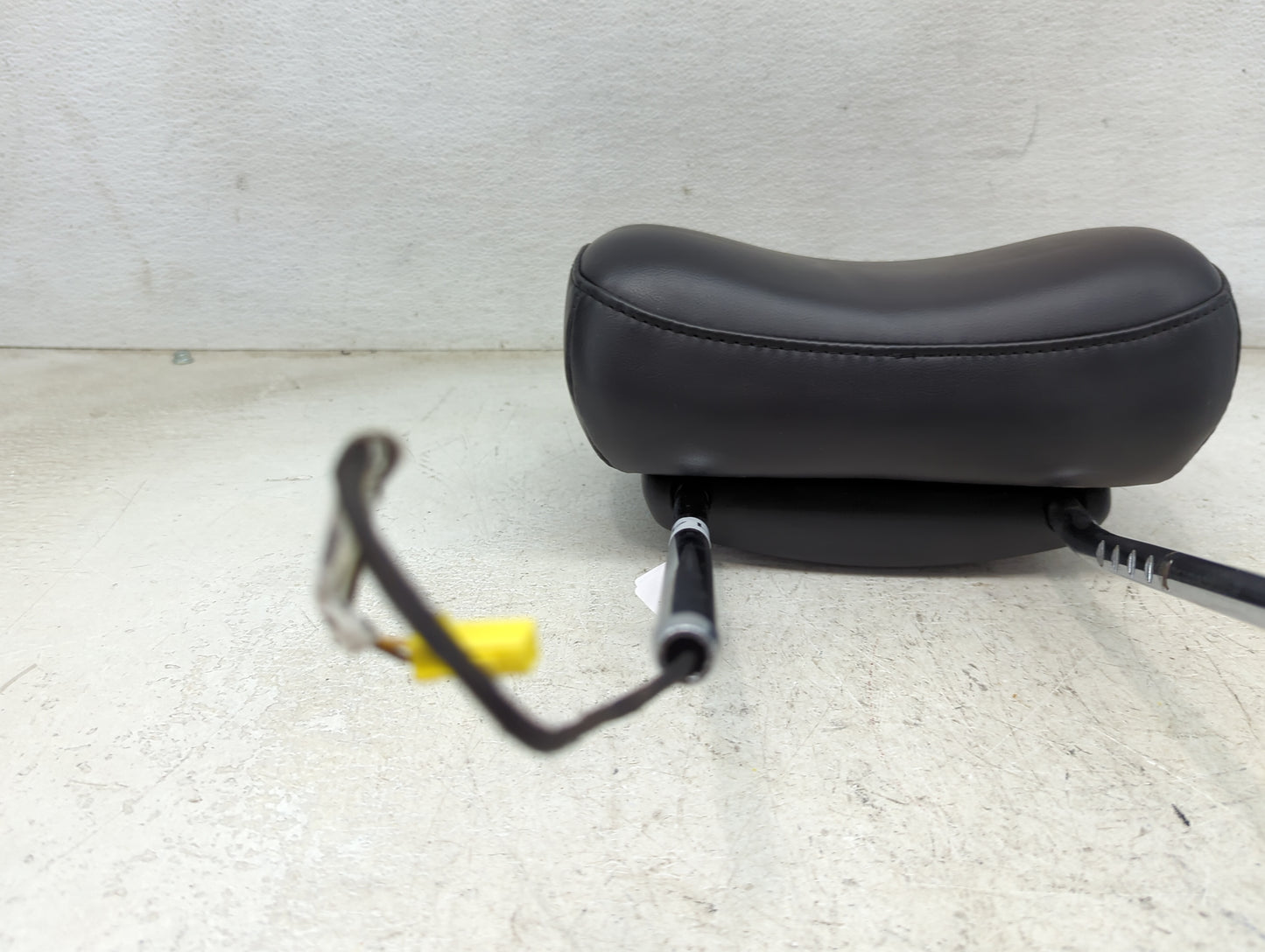 2017 Dodge Durango Headrest Head Rest Front Driver Passenger Seat Fits OEM Used Auto Parts - Oemusedautoparts1.com