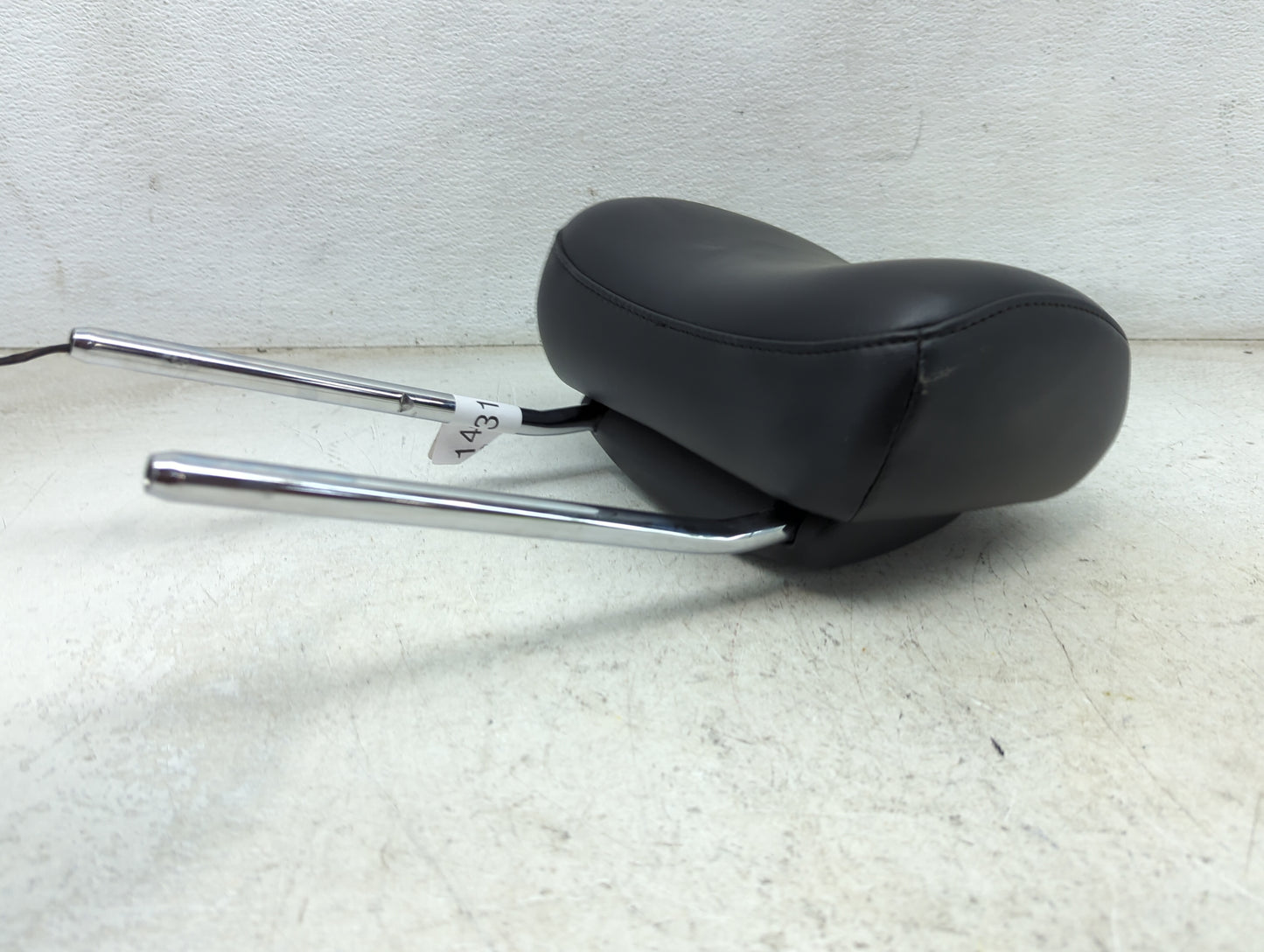 2017 Dodge Durango Headrest Head Rest Front Driver Passenger Seat Fits OEM Used Auto Parts - Oemusedautoparts1.com