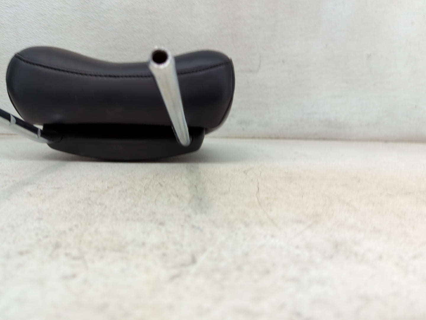 2017 Dodge Durango Headrest Head Rest Front Driver Seat Black - Oemusedautoparts1.com