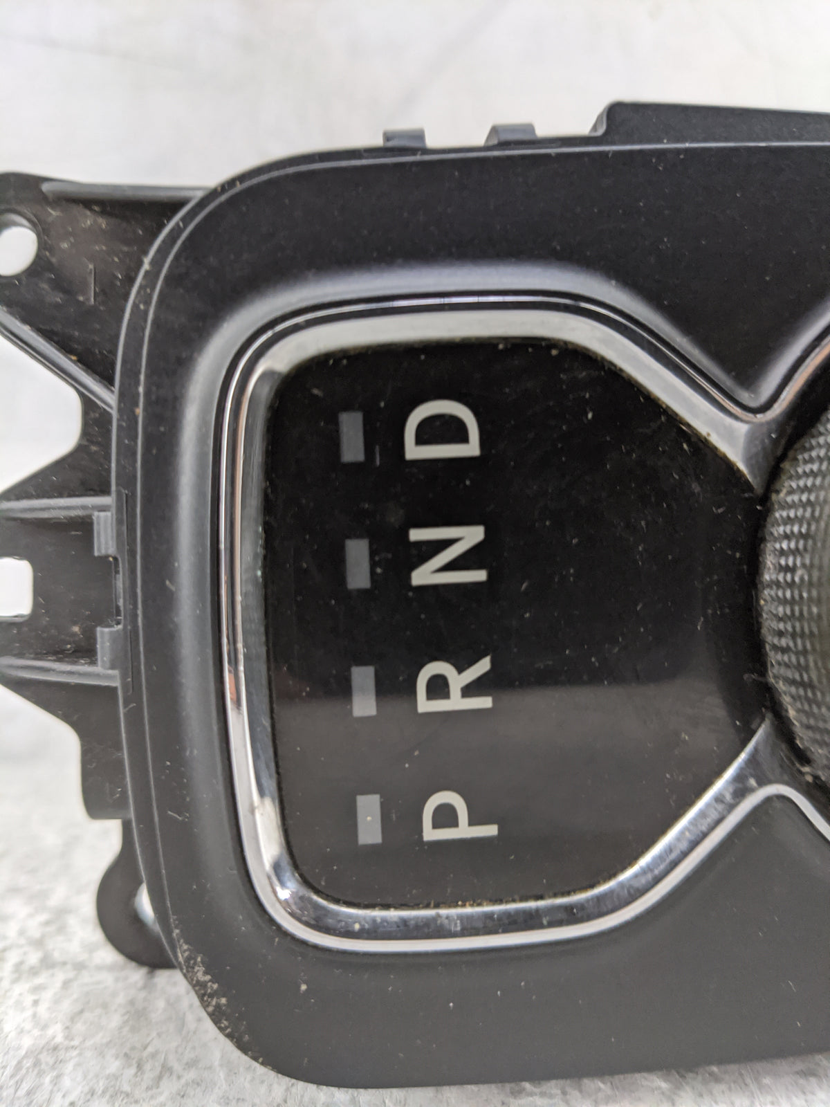 2017 Dodge Durango Floor Console Assembly Shifter - Oemusedautoparts1.com