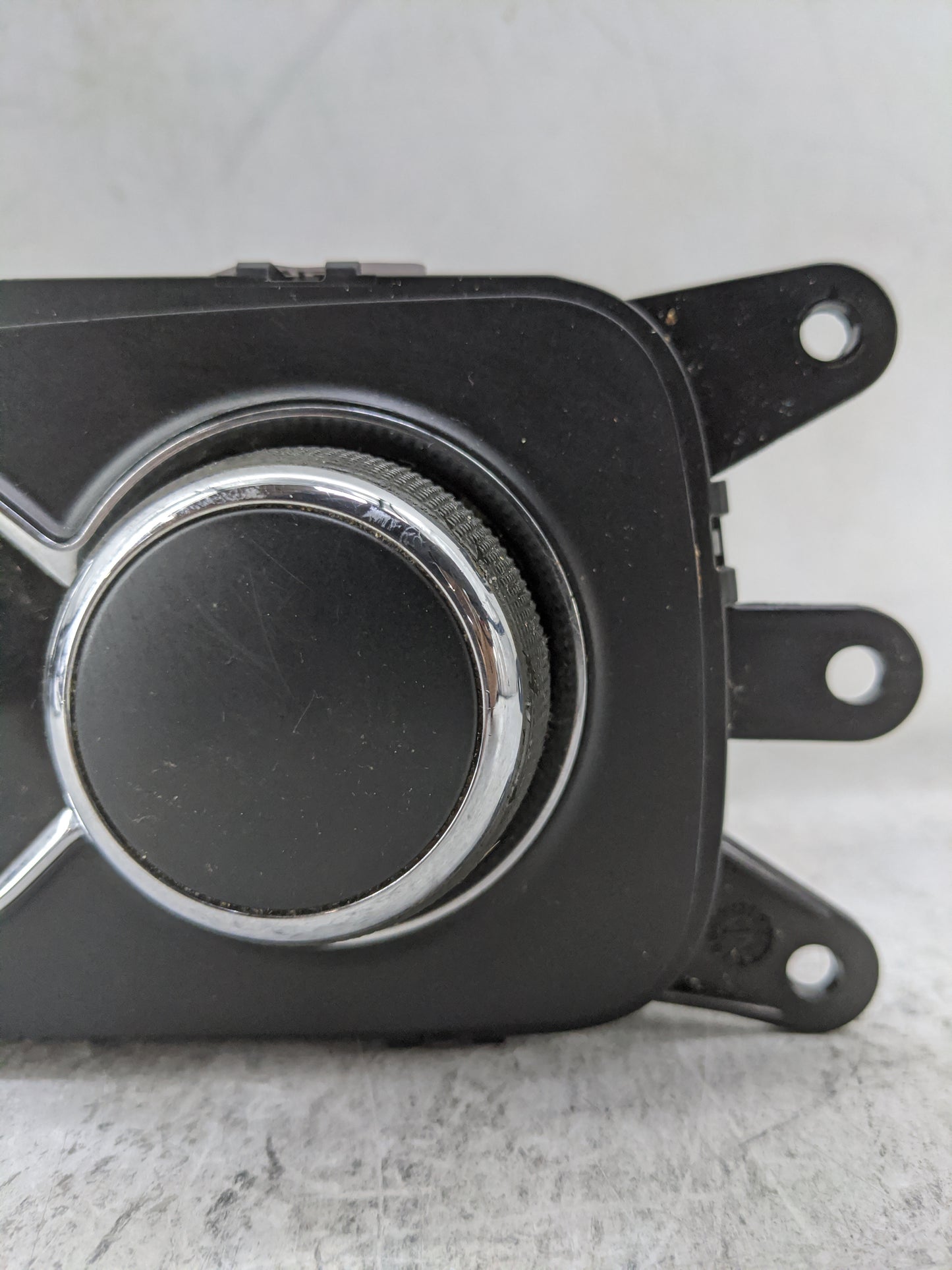 2017 Dodge Durango Floor Console Assembly Shifter - Oemusedautoparts1.com