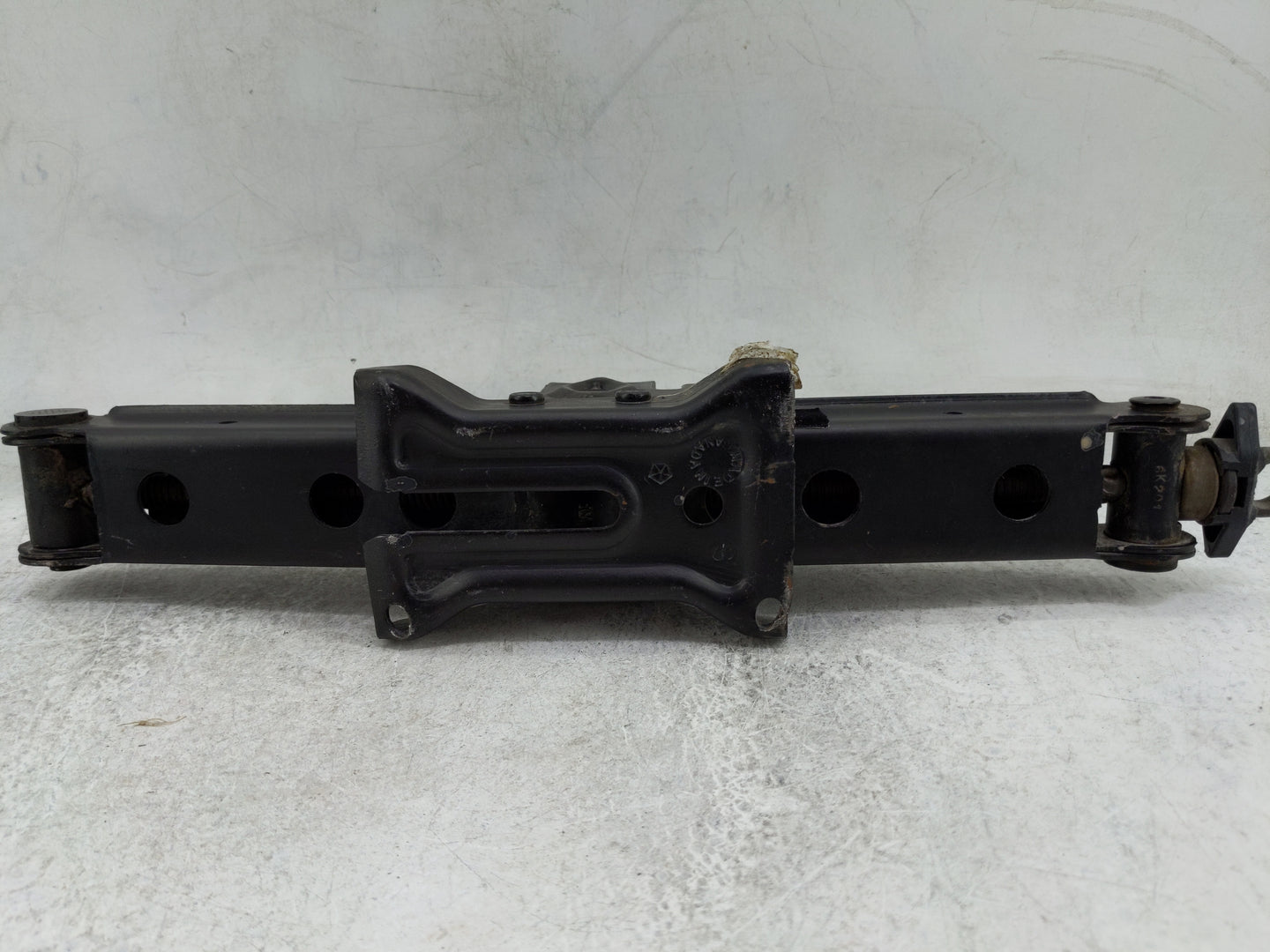 2017 Dodge Durango Spare Scissor Car Jack Black - Oemusedautoparts1.com