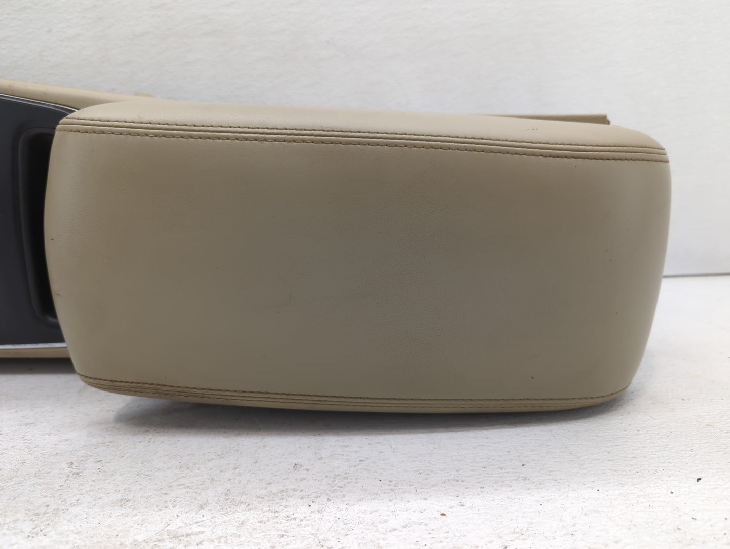 2011-2020 Dodge Durango Center Floor Console P/N:C01751070B Fits Fits 2011 2012 2013 2014 2015 2016 2017 2018 2019 2020 OEM 