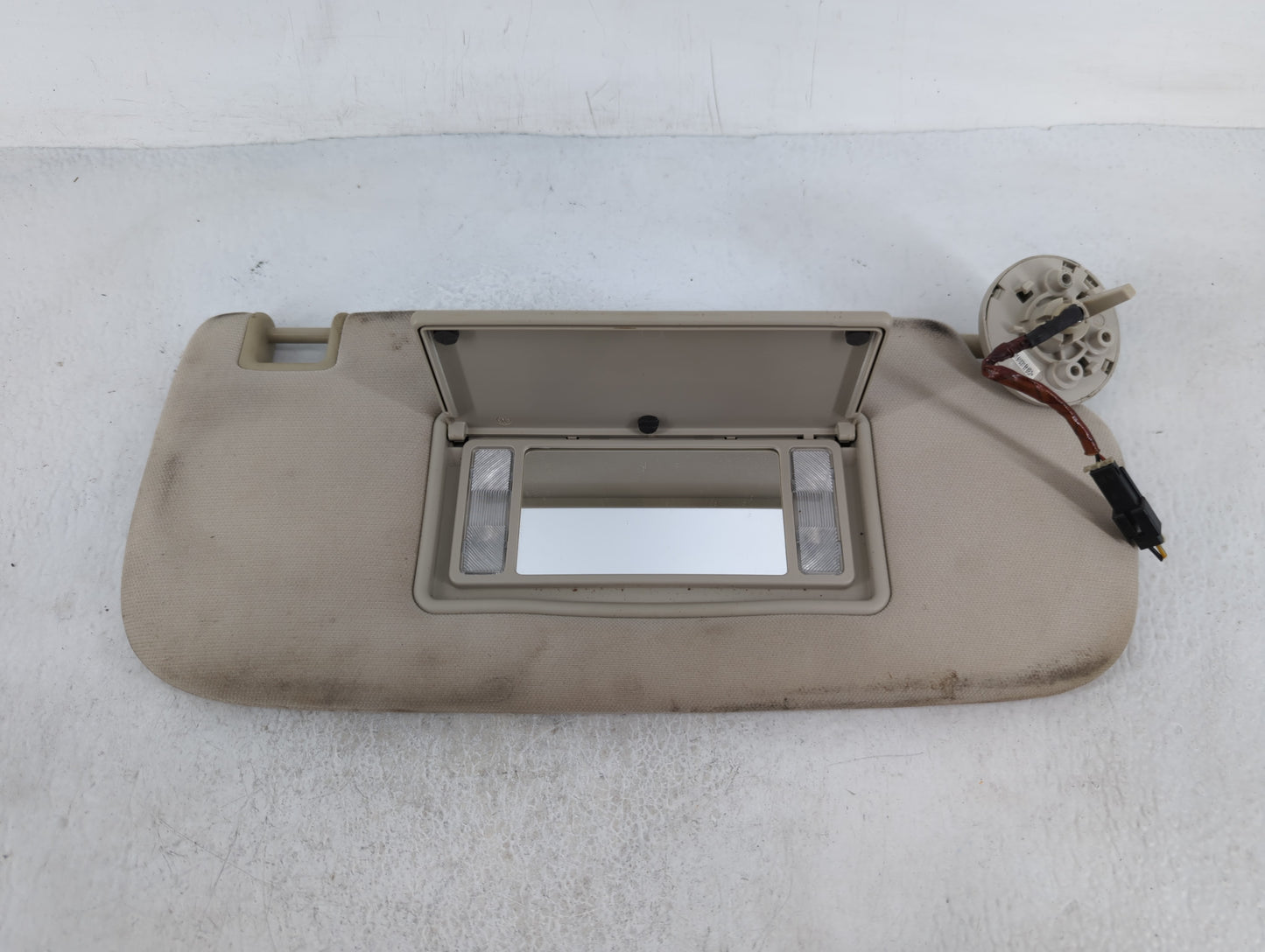 2011-2022 Dodge Durango Sun Visor Shade Replacement Passenger Right Mirror Fits OEM Used Auto Parts - Oemusedautoparts1.com