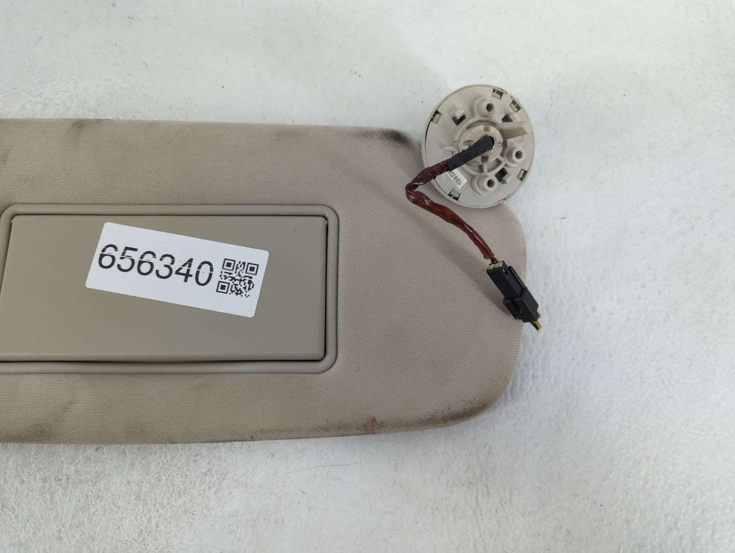 2011-2022 Dodge Durango Sun Visor Shade Replacement Passenger Right Mirror Fits OEM Used Auto Parts - Oemusedautoparts1.com
