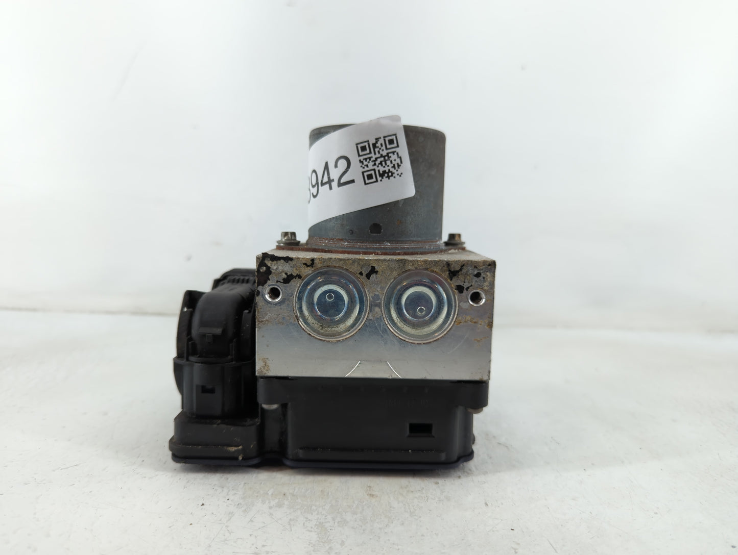 2017 Dodge Durango ABS Pump Control Module Replacement P/N:F349000 Fits OEM Used Auto Parts - Oemusedautoparts1.com