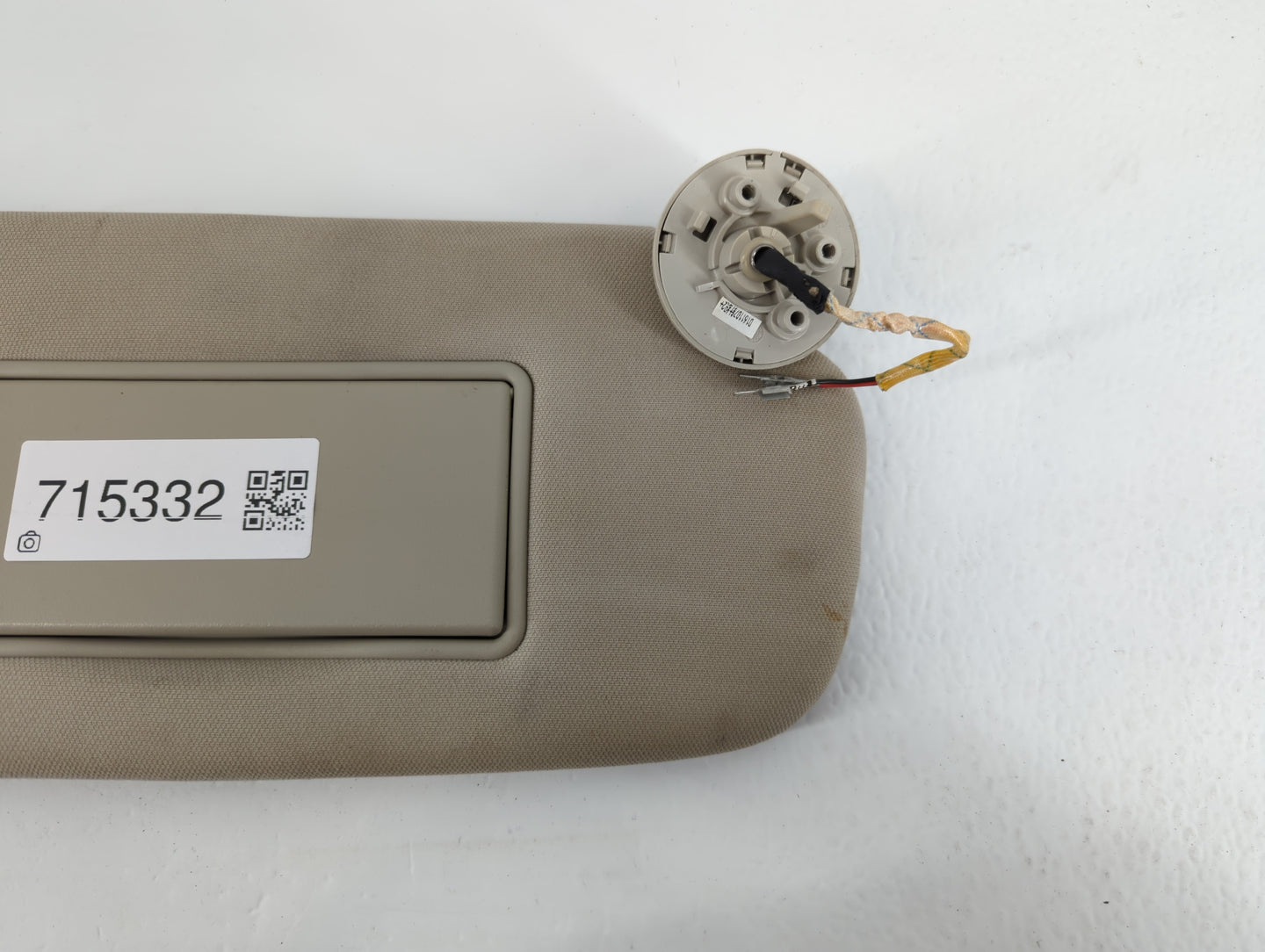 2011-2022 Dodge Durango Sun Visor Shade Replacement Passenger Right Mirror Fits OEM Used Auto Parts - Oemusedautoparts1.com