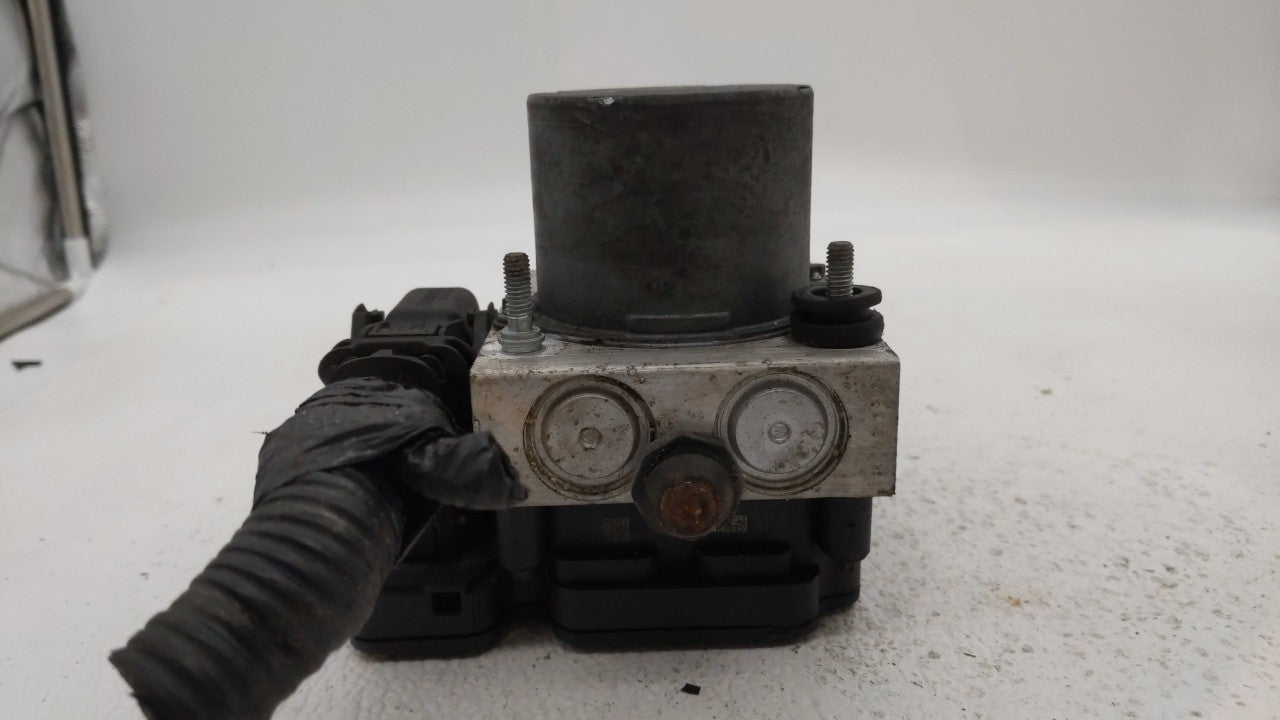 2015-2018 Dodge Grand Caravan ABS Pump Control Module Replacement P/N:P68183803AC Fits Fits 2015 2016 2017 2018 OEM Used Aut