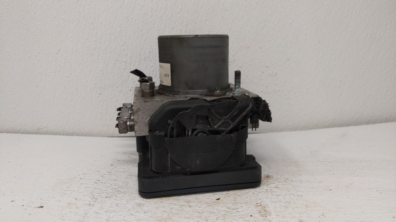 2015-2018 Dodge Grand Caravan ABS Pump Control Module Replacement P/N:P68183803AC Fits Fits 2015 2016 2017 2018 OEM Used Aut