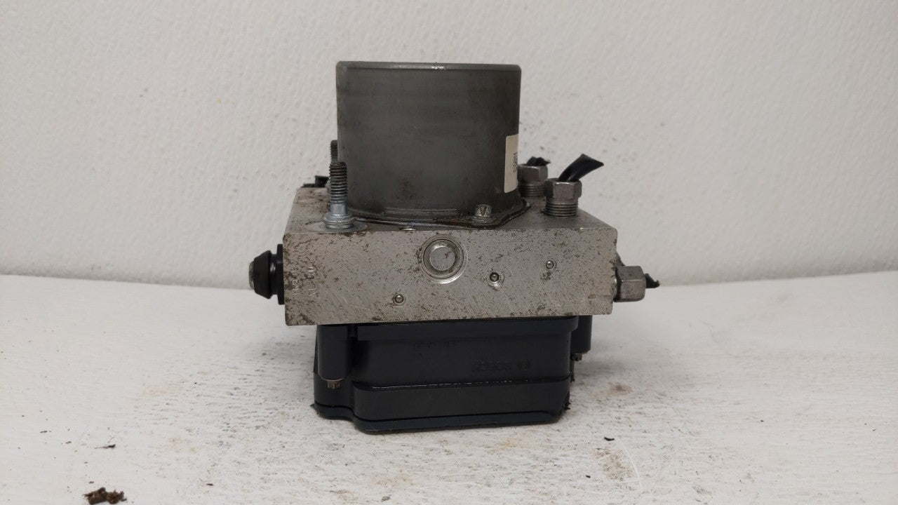 2015-2018 Dodge Grand Caravan ABS Pump Control Module Replacement P/N:P68183803AC Fits Fits 2015 2016 2017 2018 OEM Used Aut