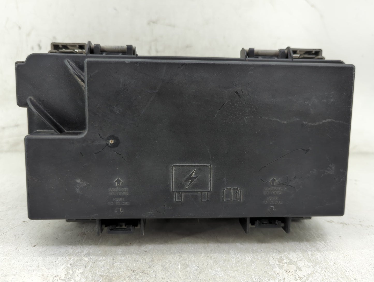 2017 Dodge Grand Caravan Fusebox Fuse Box Relay Module Tipm - Oemusedautoparts1.com