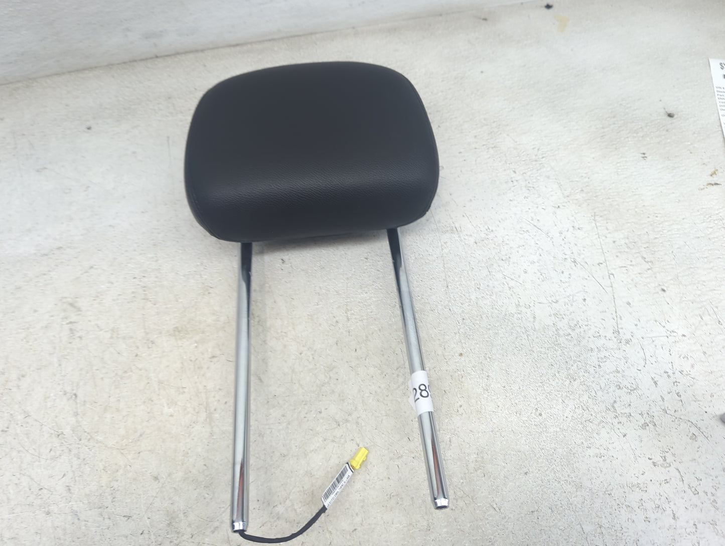 2017 Dodge Grand Caravan Headrest Head Rest Front Driver Seat Black - Oemusedautoparts1.com