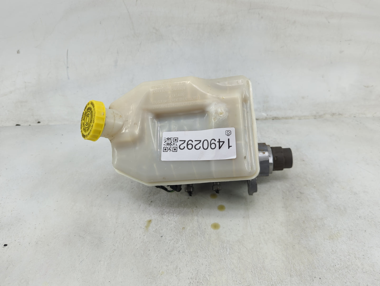 2012-2020 Dodge Grand Caravan Brake Master Cylinder 1490292 - Oemusedautoparts1.com