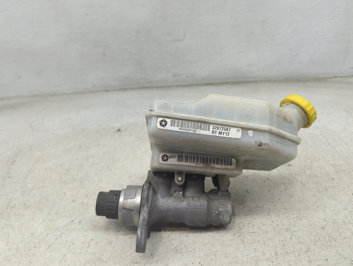 2012-2020 Dodge Grand Caravan Brake Master Cylinder 1498306 - Oemusedautoparts1.com