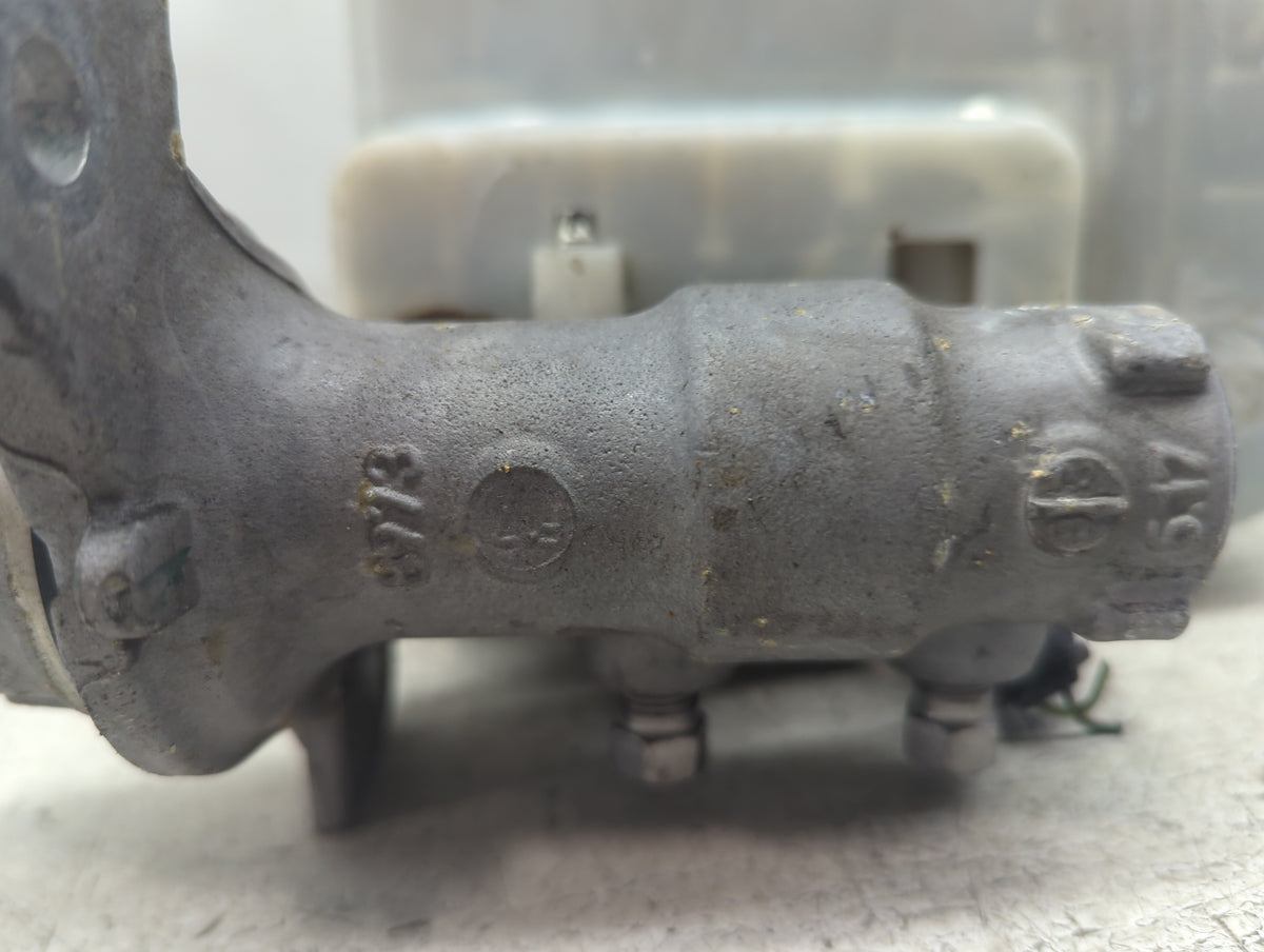 2012-2020 Dodge Grand Caravan Brake Master Cylinder 1498306 - Oemusedautoparts1.com