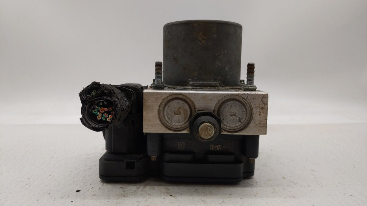2015-2020 Dodge Grand Caravan Anti-Lock Brake ABS Pump Module Actuator OEM P/N:P68183803AC 68183803AC Fits OEM Used Auto Par