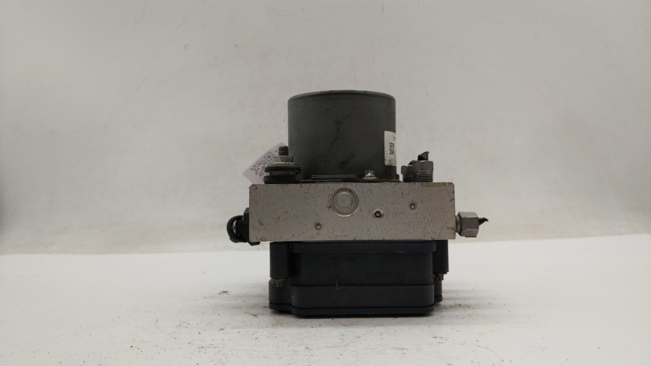 2015-2018 Dodge Grand Caravan ABS Pump Control Module Replacement P/N:P68183803AC 68183803AC Fits Fits 2015 2016 2017 2018 O