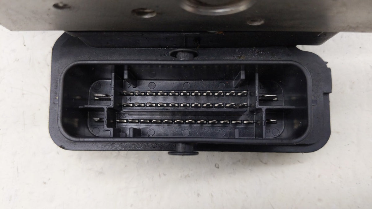 2015-2020 Dodge Grand Caravan Anti-Lock Brake ABS Pump Module Actuator OEM P/N:P68183803AC 68183803AC Fits OEM Used Auto Par