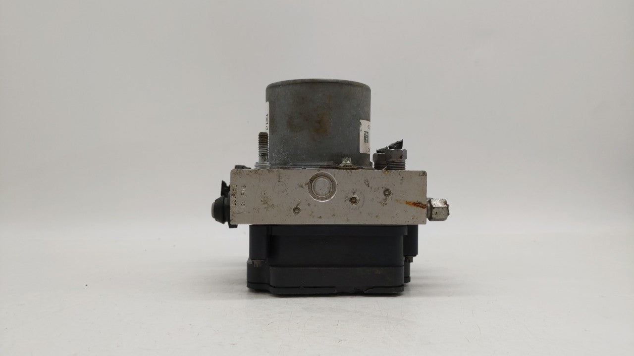 2015-2018 Dodge Grand Caravan ABS Pump Control Module Replacement P/N:P68183803AC 68183803AC Fits Fits 2015 2016 2017 2018 O