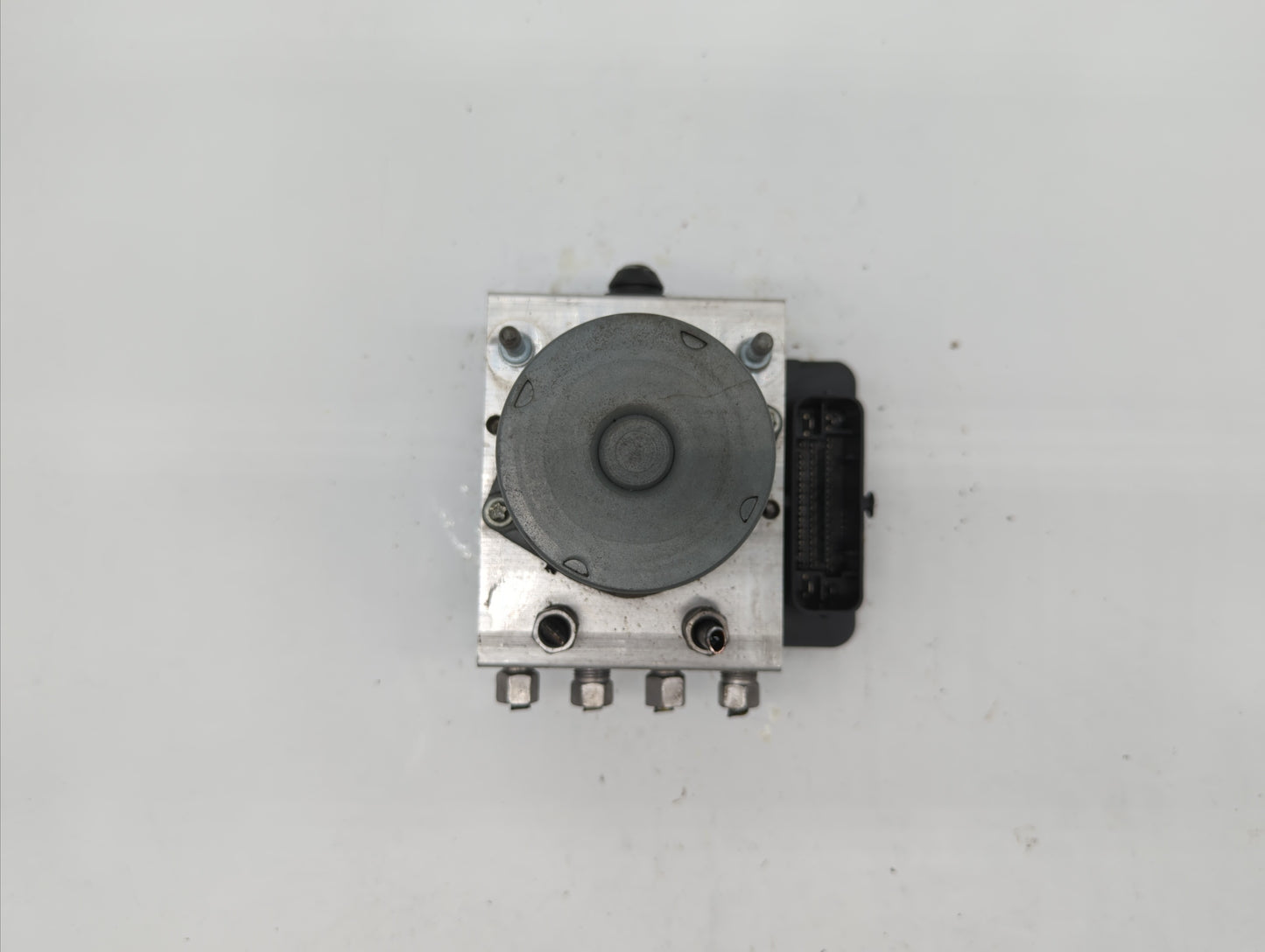 2015-2018 Dodge Grand Caravan ABS Pump Control Module Replacement P/N:P68183803AC 68183803AC Fits Fits 2015 2016 2017 2018 O