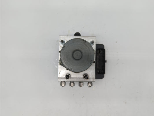 2015-2018 Dodge Grand Caravan ABS Pump Control Module Replacement P/N:P68183803AC 68183803AC Fits Fits 2015 2016 2017 2018 OEM Used Auto Parts