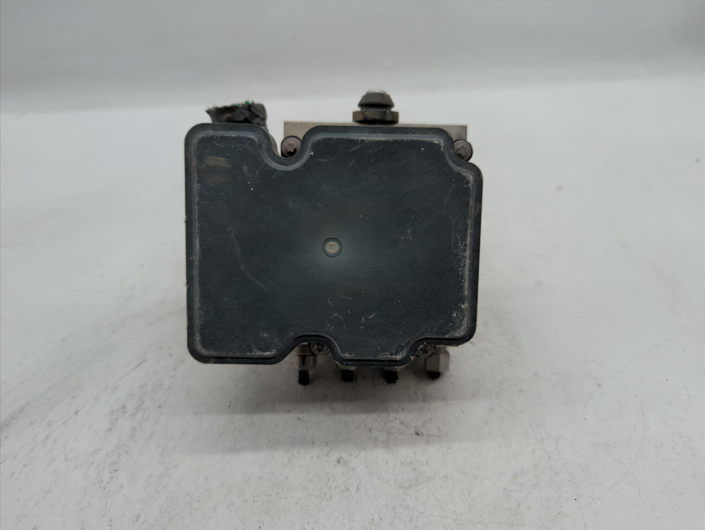 2015-2018 Dodge Grand Caravan ABS Pump Control Module Replacement P/N:P68183803AC 68183803AC Fits Fits 2015 2016 2017 2018 O