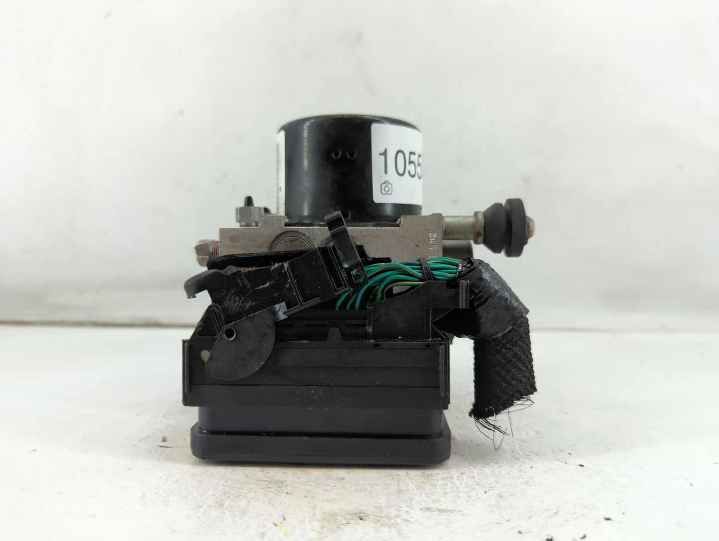 2017 Dodge Journey ABS Pump Control Module Replacement P/N:P68272500AB Fits OEM Used Auto Parts - Oemusedautoparts1.com