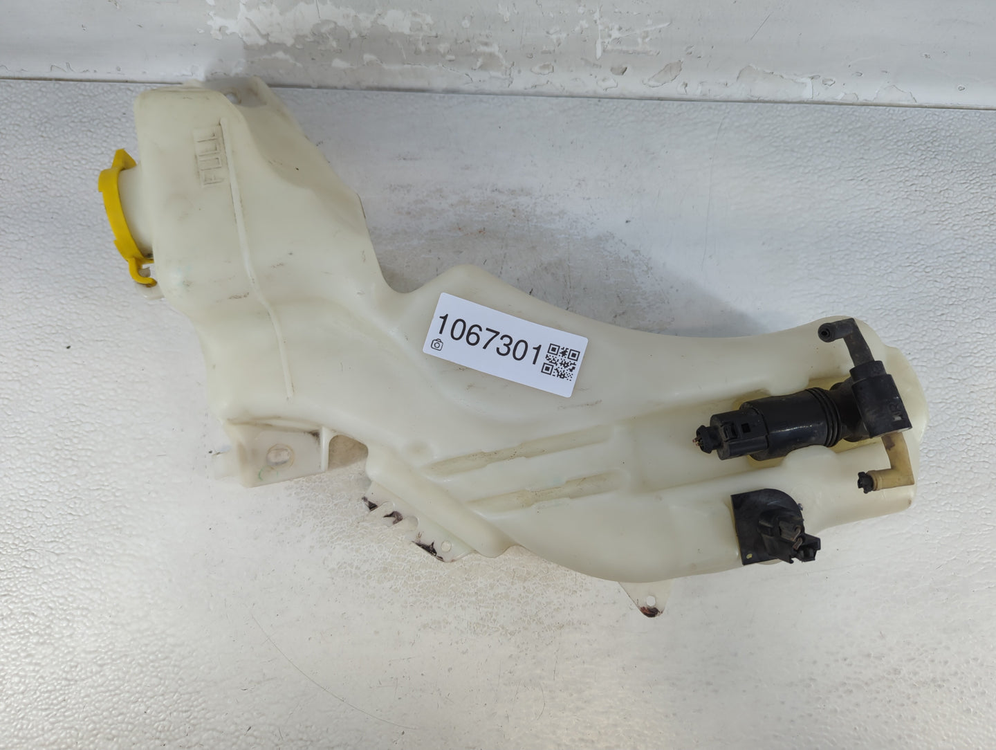 2017 Dodge Journey Windshield Washer Fluid Reservoir Bottle Oem - Oemusedautoparts1.com